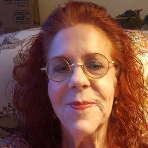 Meet your Posher, Debra